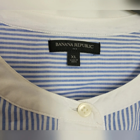 Banana Republic Women's Blue & White Striped Embroidered Flower Tunic‎ Top Sz XL - Picture 2 of 6